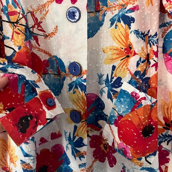 A La Carte button up blouse floral textured boho artsy asymmetric hem sz medium - Picture 4 of 6